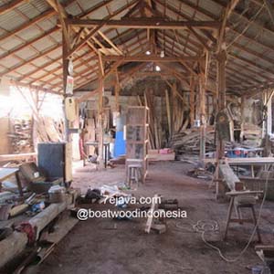 production boatwood furniture